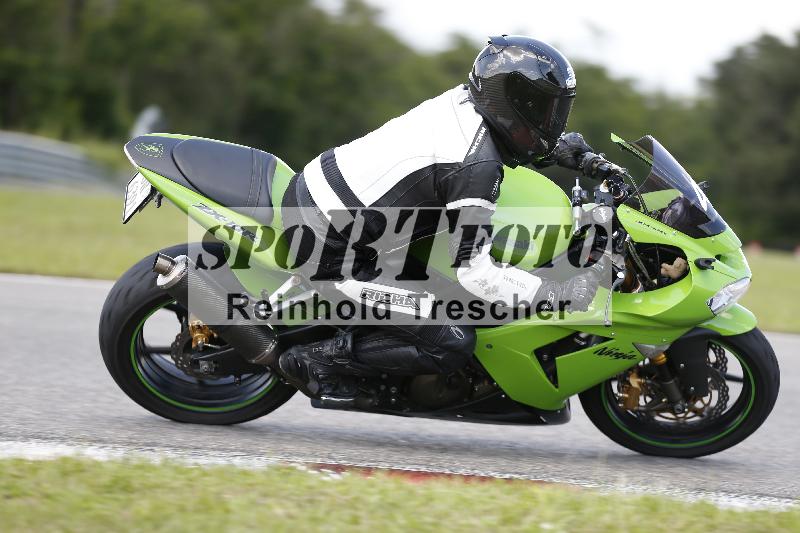 /Archiv-2024/29 12.06.2024 MOTO.CH Track Day ADR/Gruppe blau/4